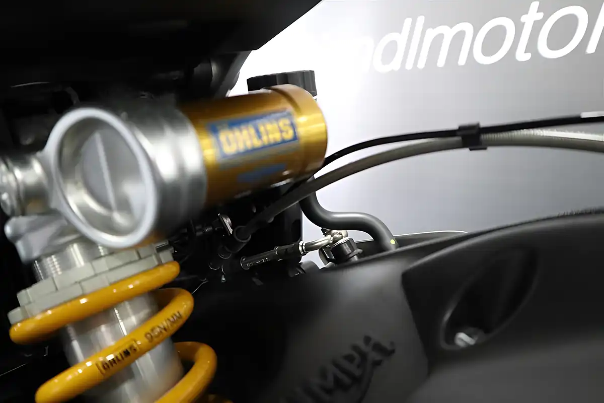 Used 2023 Triumph Street Triple Moto 2 Yellow - Interior and Exterior details 19