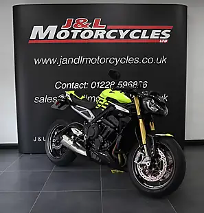 Used 2023 Triumph Street Triple Moto 2 Yellow - Interior and Exterior details 3