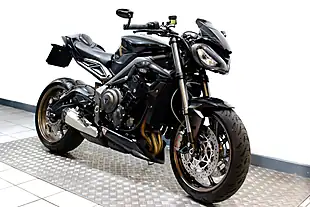 Used 2023 Triumph Street Triple RS Carbon Black - Interior and Exterior details 2