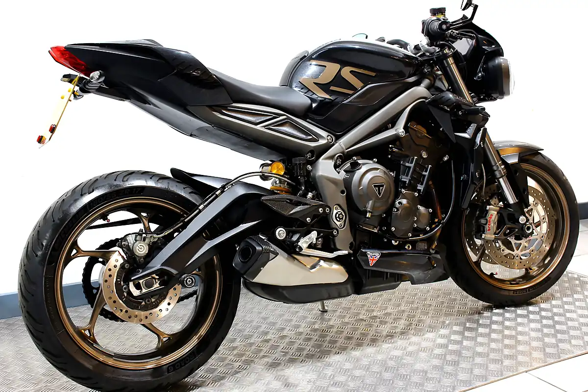 Used 2023 Triumph Street Triple RS Carbon Black - Interior and Exterior details 3