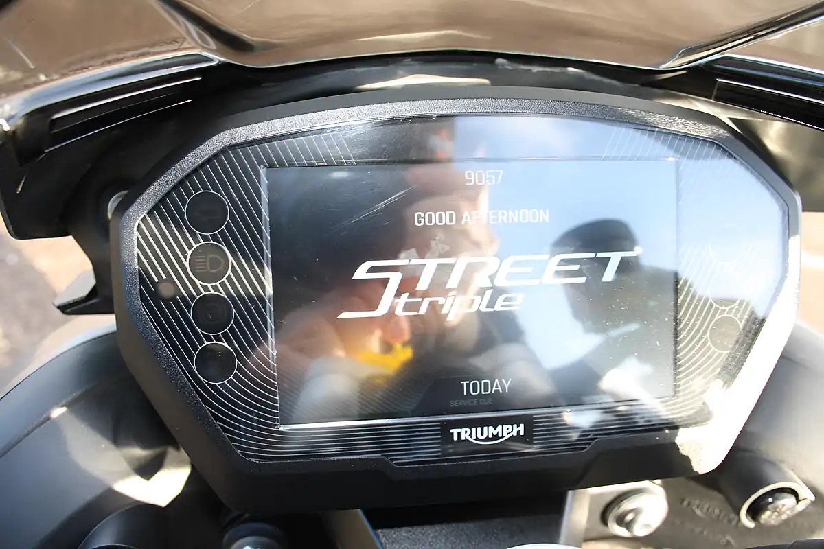 Used 2023 Triumph Street Triple RS RS Silver - Interior and Exterior details 12