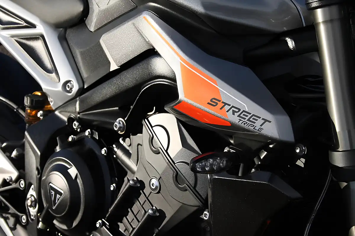 Used 2023 Triumph Street Triple RS RS Silver - Interior and Exterior details 16