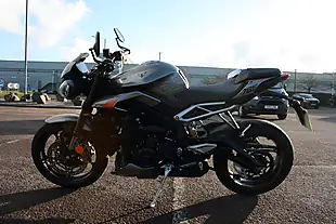 Used 2023 Triumph Street Triple RS RS Silver - Interior and Exterior details 8