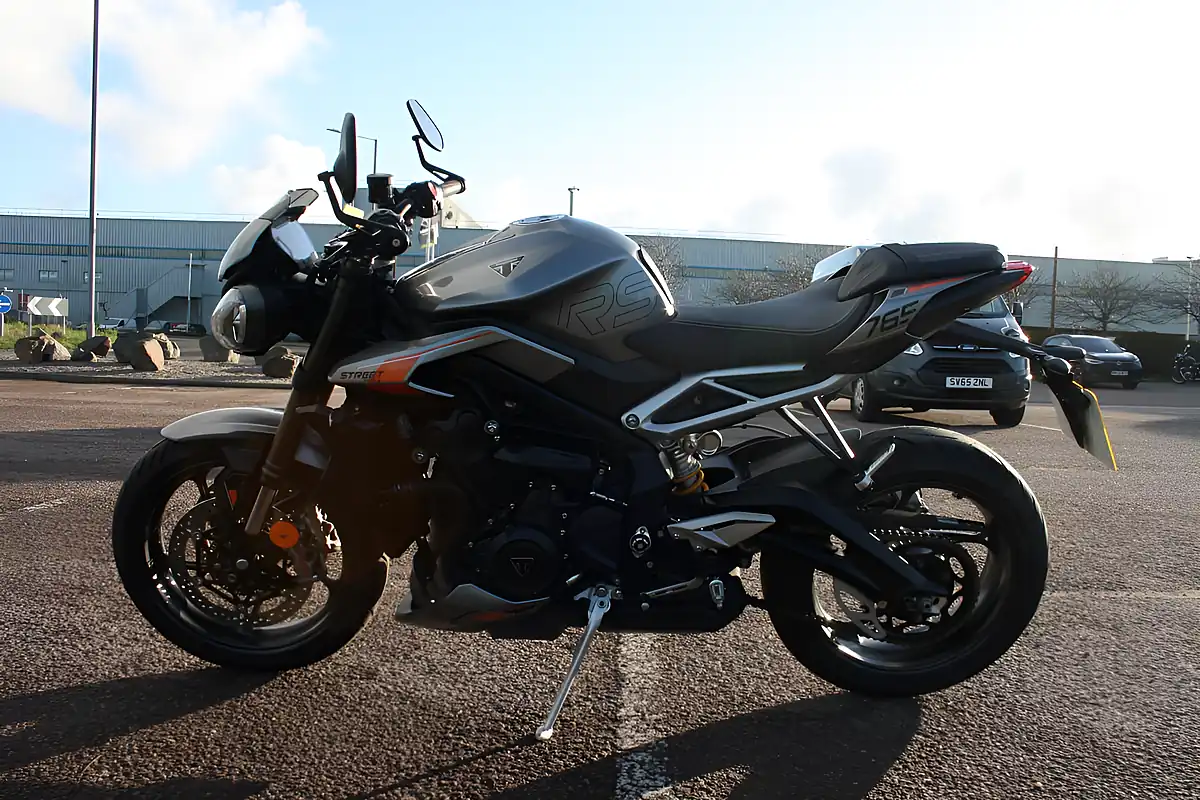 Used 2023 Triumph Street Triple RS RS Silver - Interior and Exterior details 8