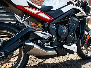 Used 2023 Triumph Street Triple RS White - Interior and Exterior details 11