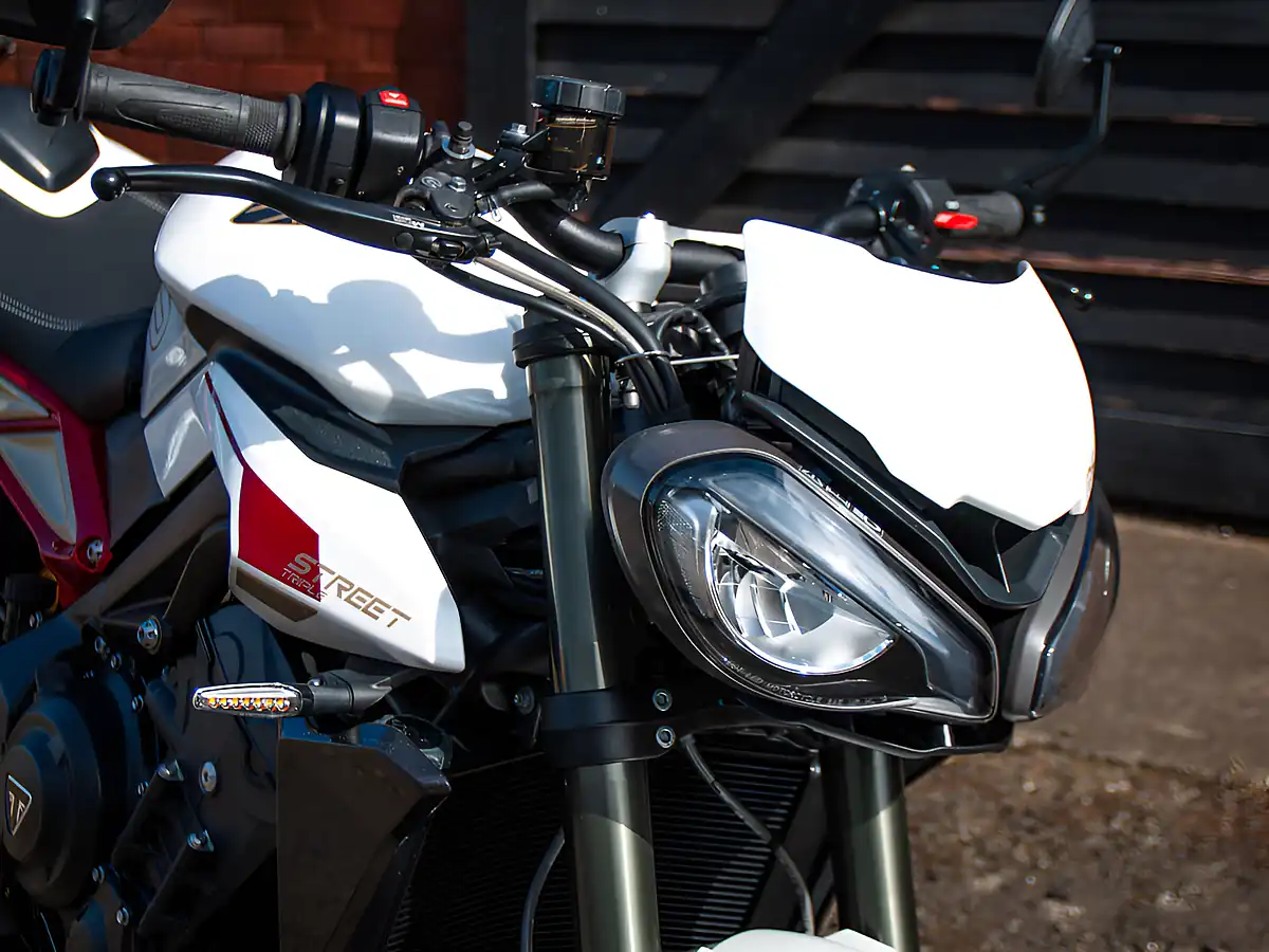 Used 2023 Triumph Street Triple RS White - Interior and Exterior details 4