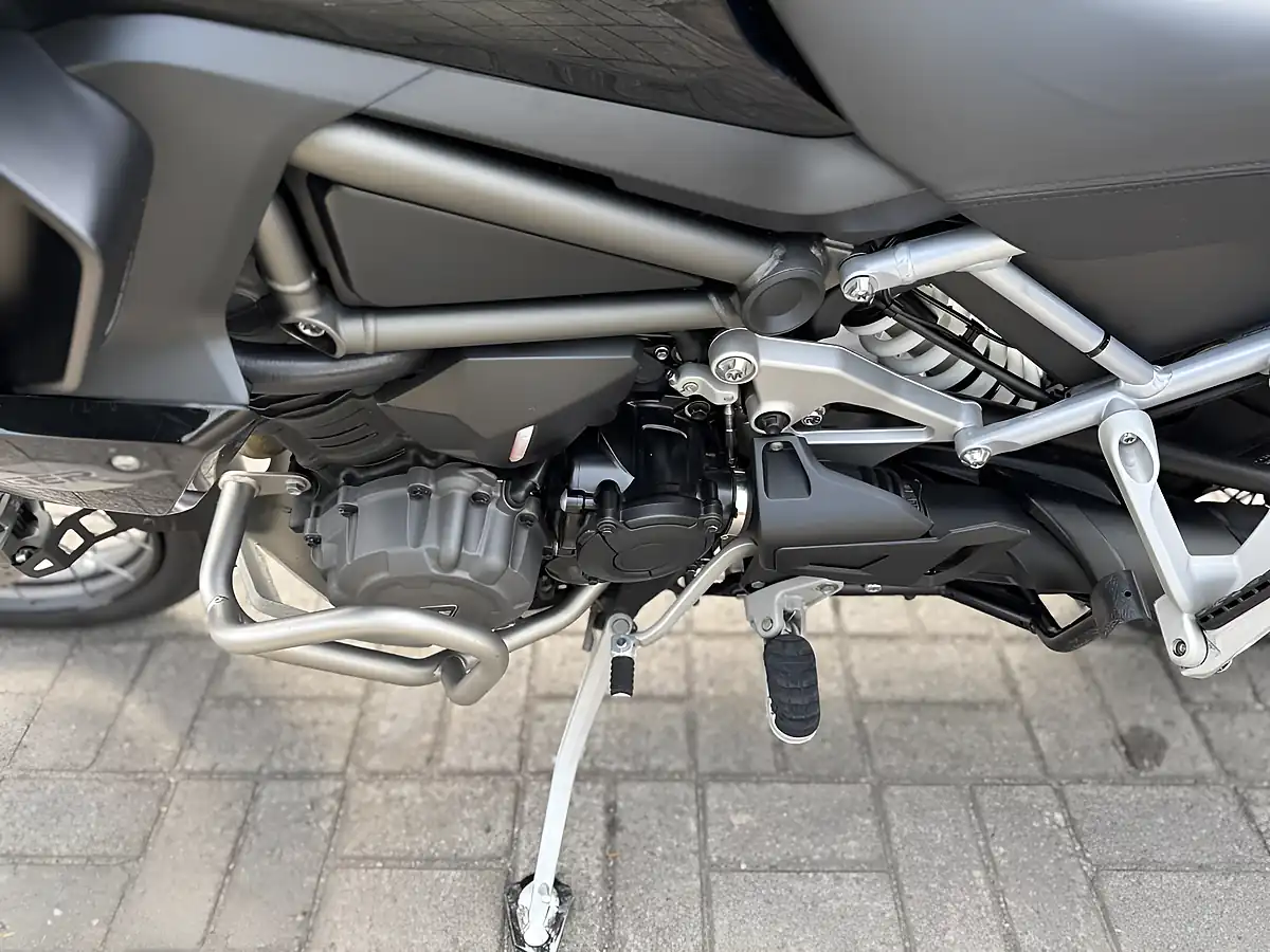 Used 2023 Triumph Tiger 1200 Rally Pro Black - Interior and Exterior details 17