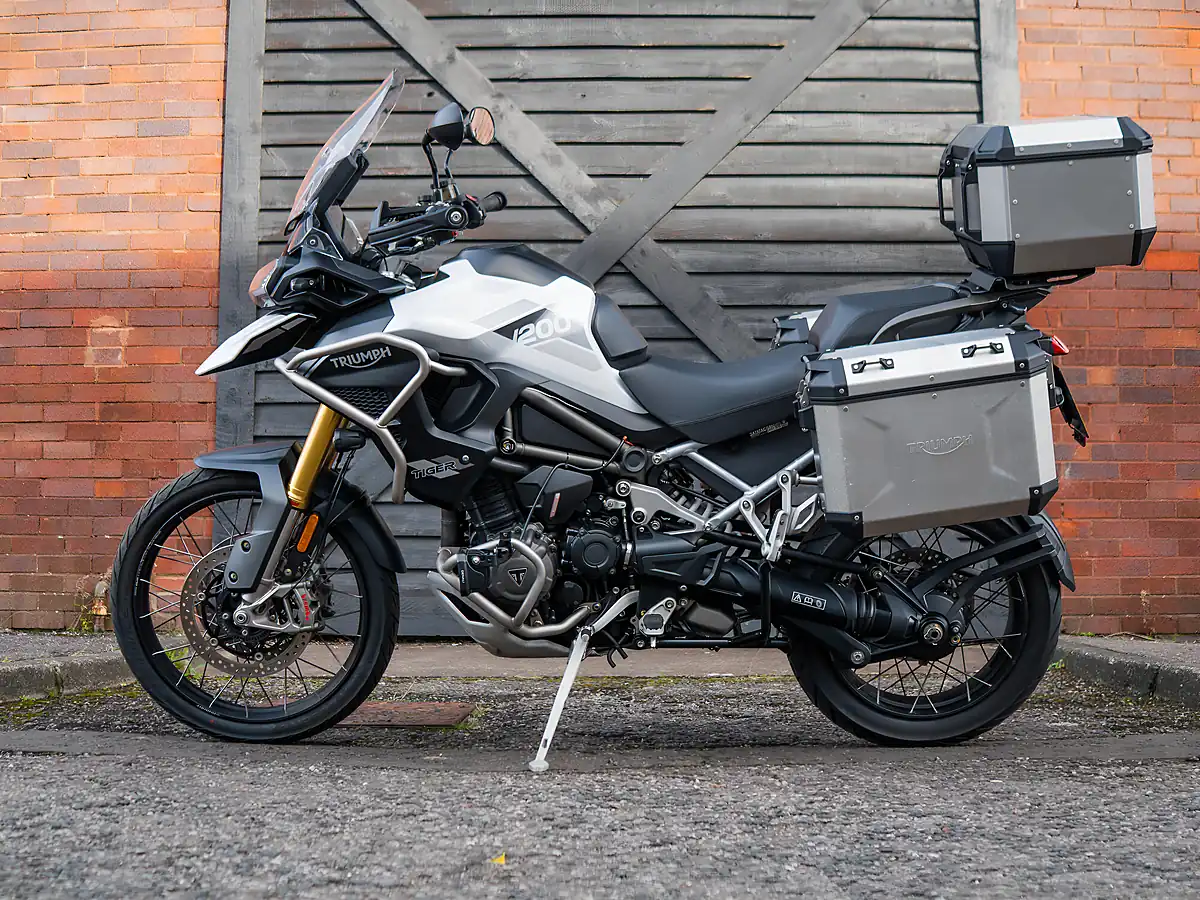 Used 2023 Triumph Tiger 1200 Rally Pro Snowdonia White - Interior and Exterior details 16