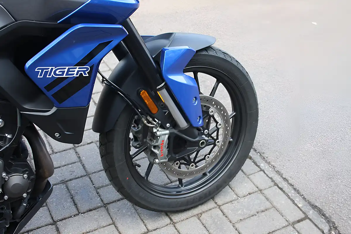 Used 2023 Triumph Tiger 850 Sport Grey/Blue - Interior and Exterior details 12