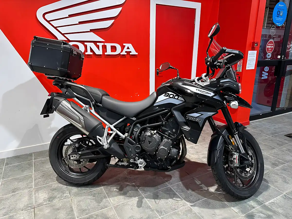Used 2023 Triumph Tiger 900 GT Pro Black - Interior and Exterior details 2