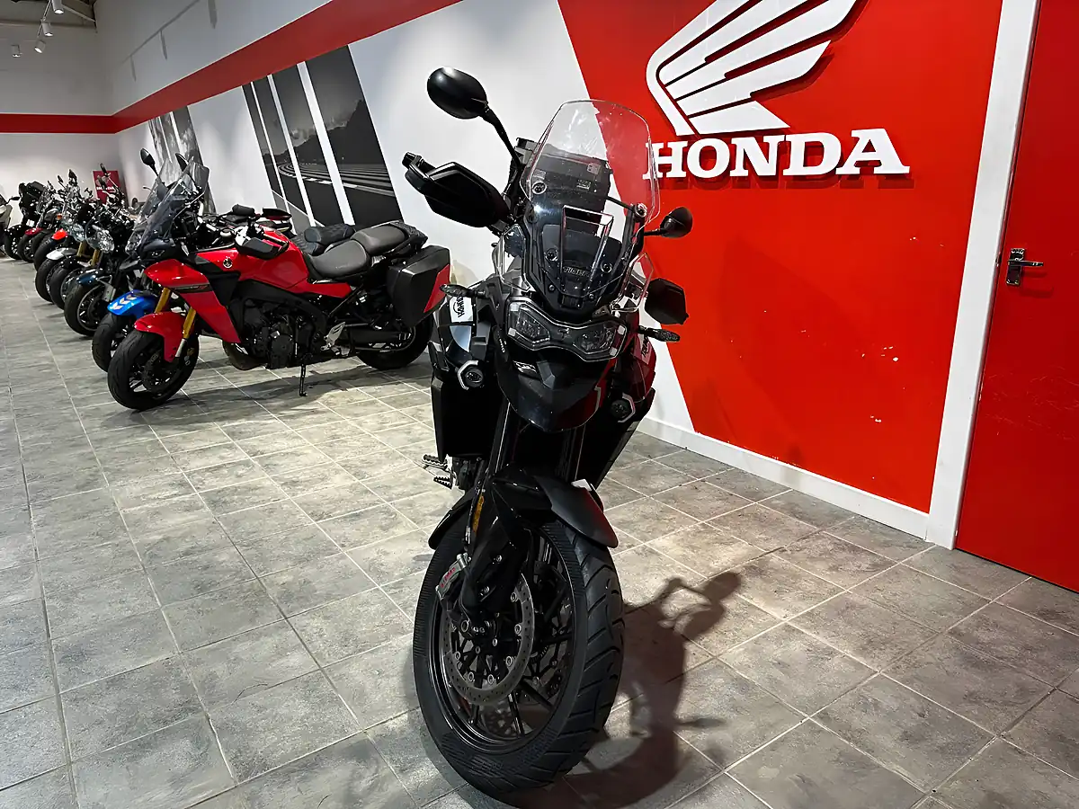Used 2023 Triumph Tiger 900 GT Pro Black - Interior and Exterior details 4