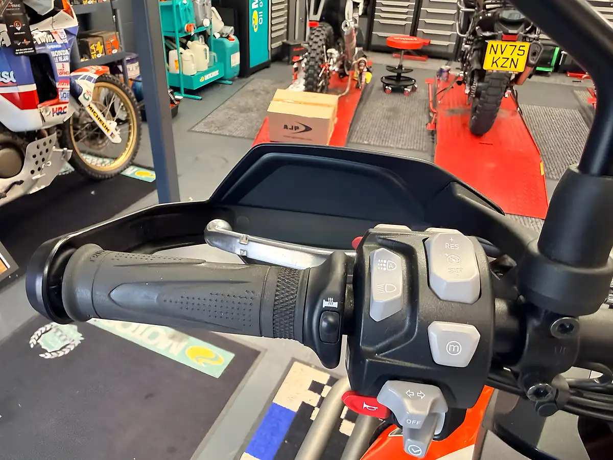 Used 2023 Triumph Tiger 900 Rally Pro - Interior and Exterior details 4