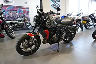 Used 2023 Triumph Trident 660 Silver Metallic - Interior and Exterior details 6