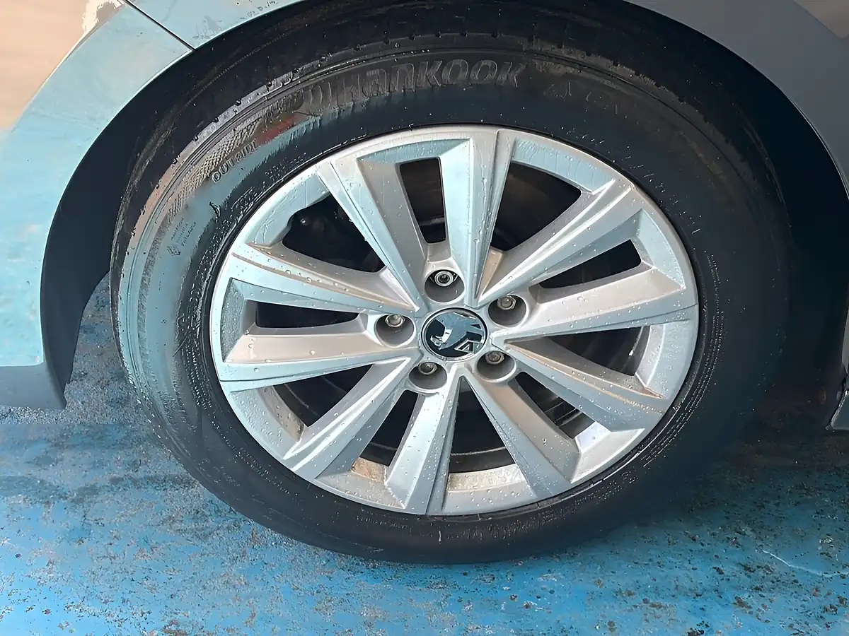 Used 2023 Vauxhall Astra Design Grey - Interior and Exterior details 14