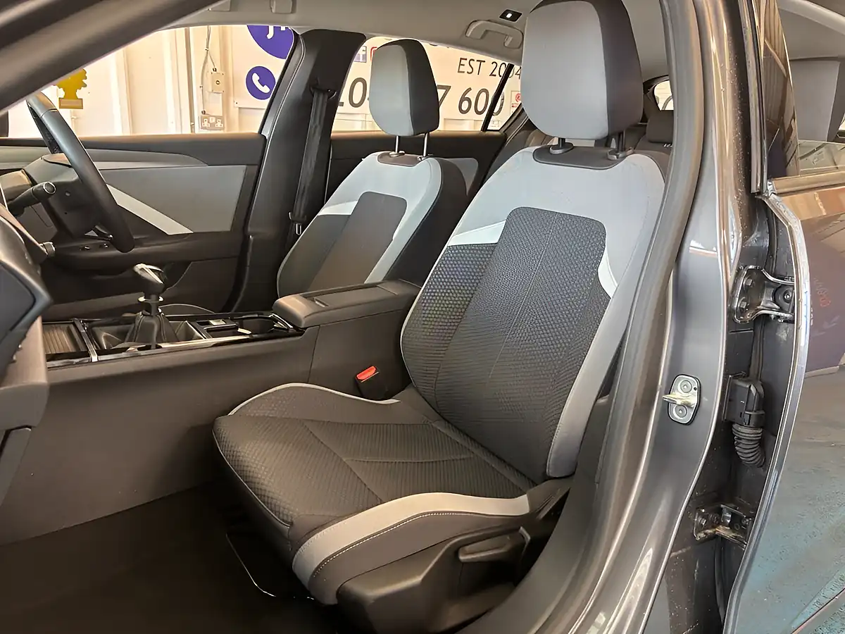 Used 2023 Vauxhall Astra Design Grey - Interior and Exterior details 8