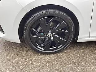 Used 2023 Vauxhall Astra Gs Arctic White (solid Paint) - Interior and Exterior details 15