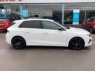 Used 2023 Vauxhall Astra Gs Arctic White (solid Paint) - Interior and Exterior details 8