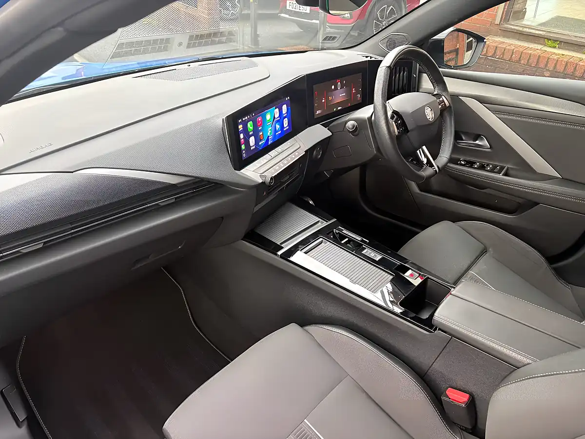 Used 2023 Vauxhall Astra Gs Blue - Interior and Exterior details 13