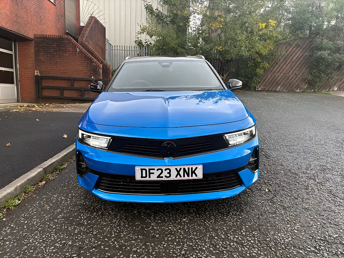 Used 2023 Vauxhall Astra Gs Blue - Interior and Exterior details 8