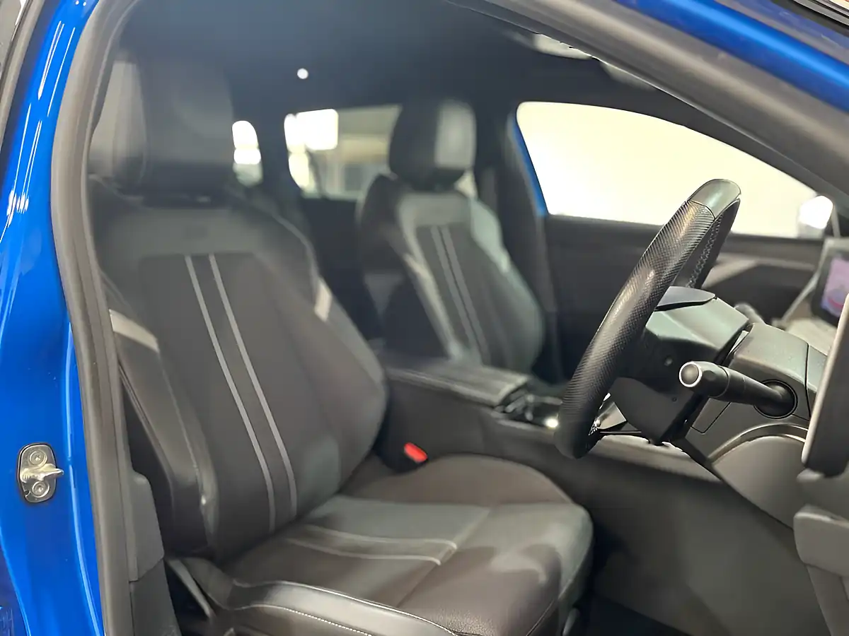 Used 2023 Vauxhall Astra Gs Sports Tourer Blue - Interior and Exterior details 15
