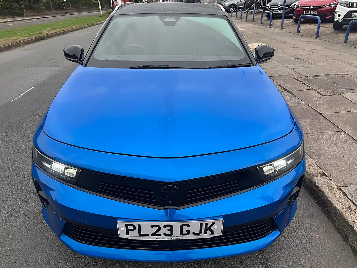 Used 2023 Vauxhall Astra Gs Sports Tourer Blue - Interior and Exterior details 11