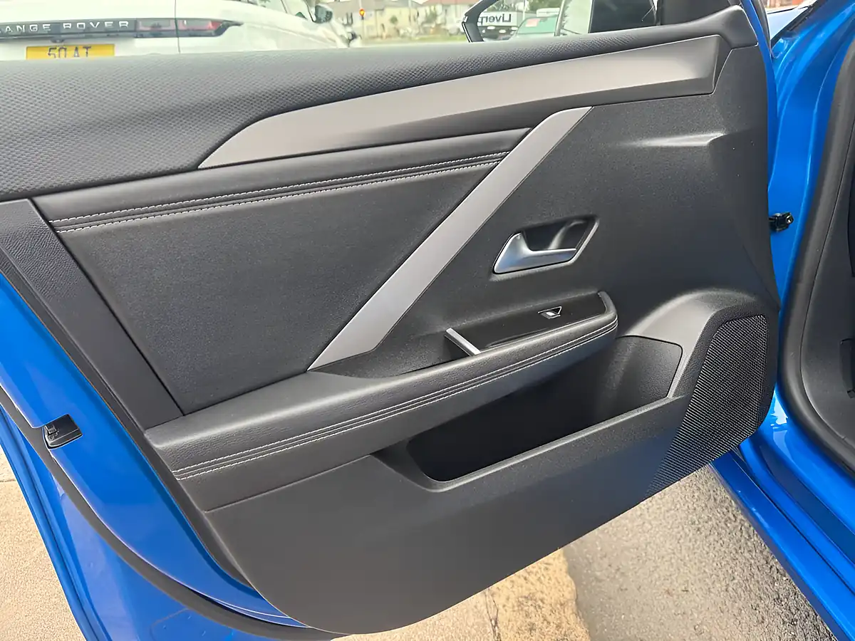 Used 2023 Vauxhall Astra Gs Sports Tourer Blue - Interior and Exterior details 13