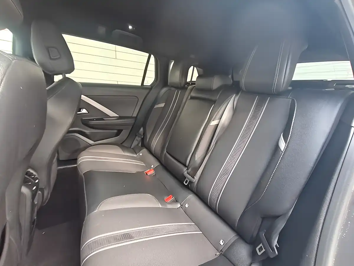 Used 2023 Vauxhall Astra Gs Sports Tourer Grey - Interior and Exterior details 15