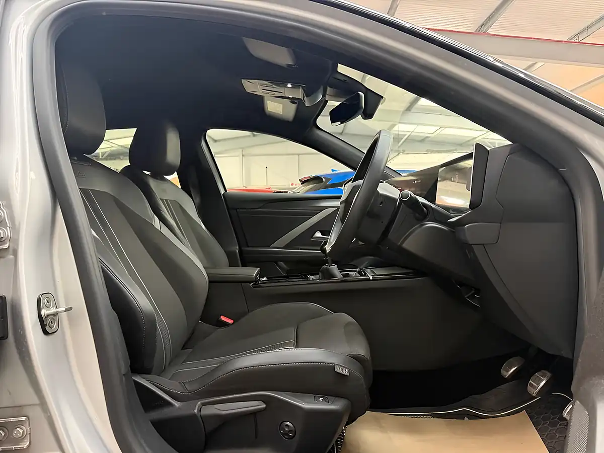 Used 2023 Vauxhall Astra Gs Sports Tourer Silver - Interior and Exterior details 5