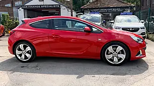 Used 2023 Vauxhall Astra Gtc Vxr Coupe Red - Interior and Exterior details 2