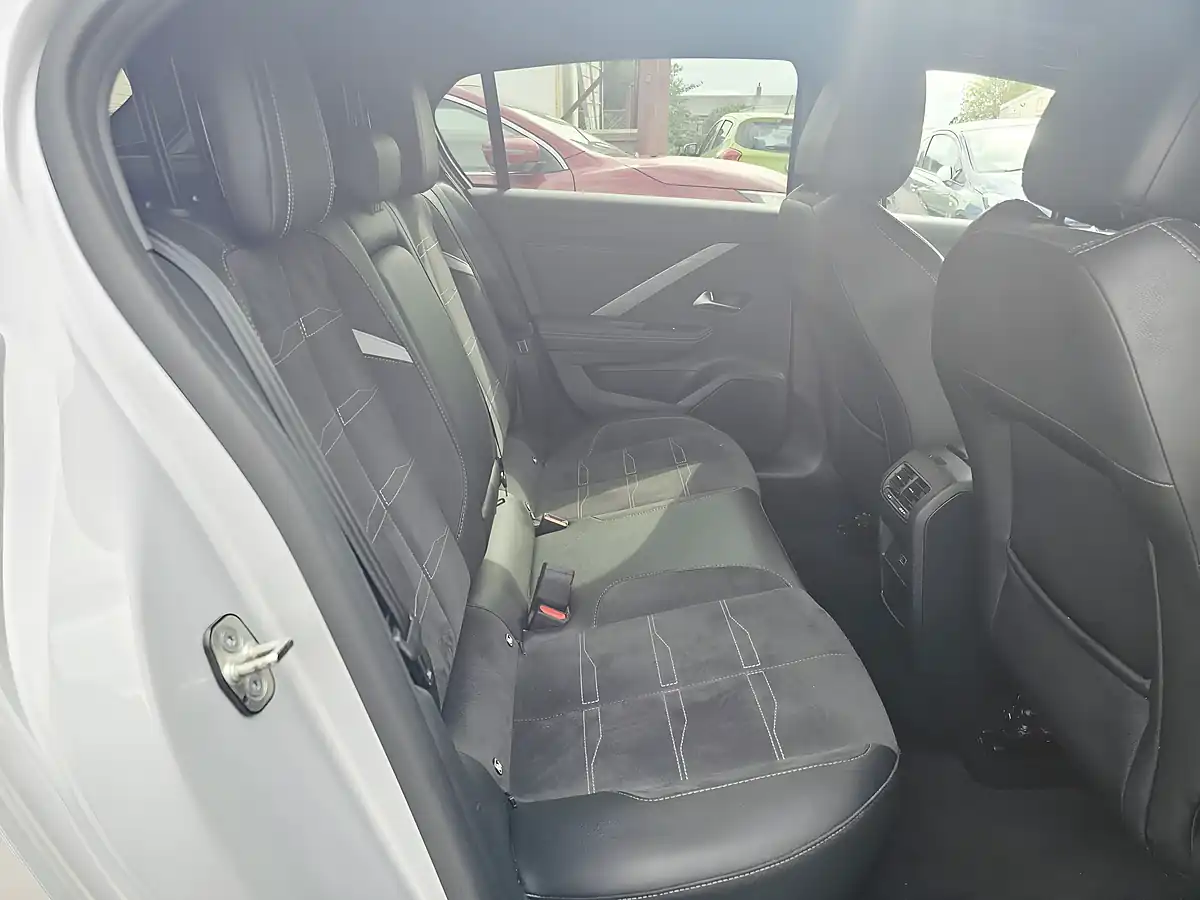 Used 2023 Vauxhall Astra Ultimate Grey - Interior and Exterior details 9