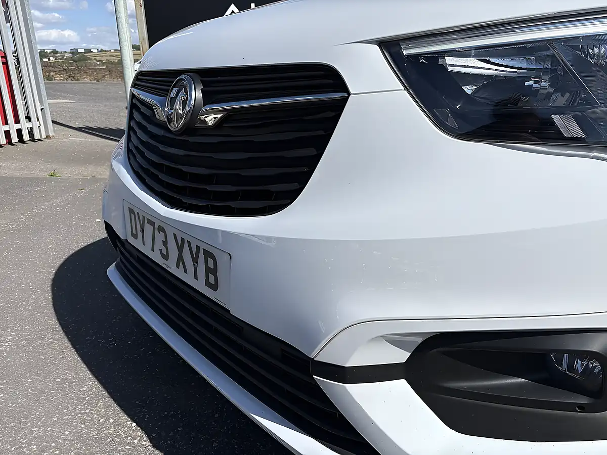 Used 2023 Vauxhall Combo 2300 Pro Icy White - Interior and Exterior details 4
