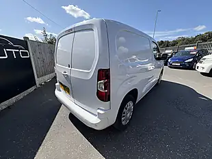 Used 2023 Vauxhall Combo 2300 Pro Icy White - Interior and Exterior details 7