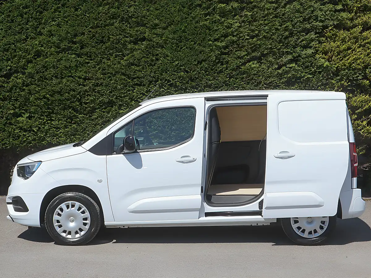 Used 2023 Vauxhall Combo 2300 Pro L1 Swb White - Interior and Exterior details 14