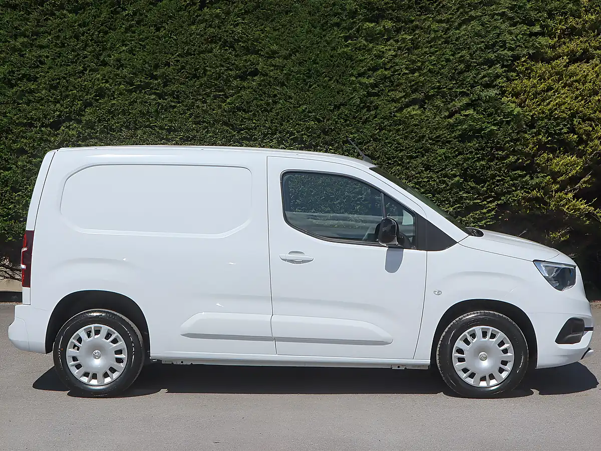 Used 2023 Vauxhall Combo 2300 Pro L1 Swb White - Interior and Exterior details 5