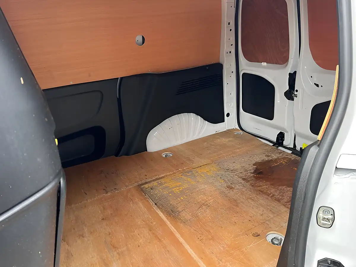 Used 2023 Vauxhall Combo 2300 Pro White - Interior and Exterior details 12
