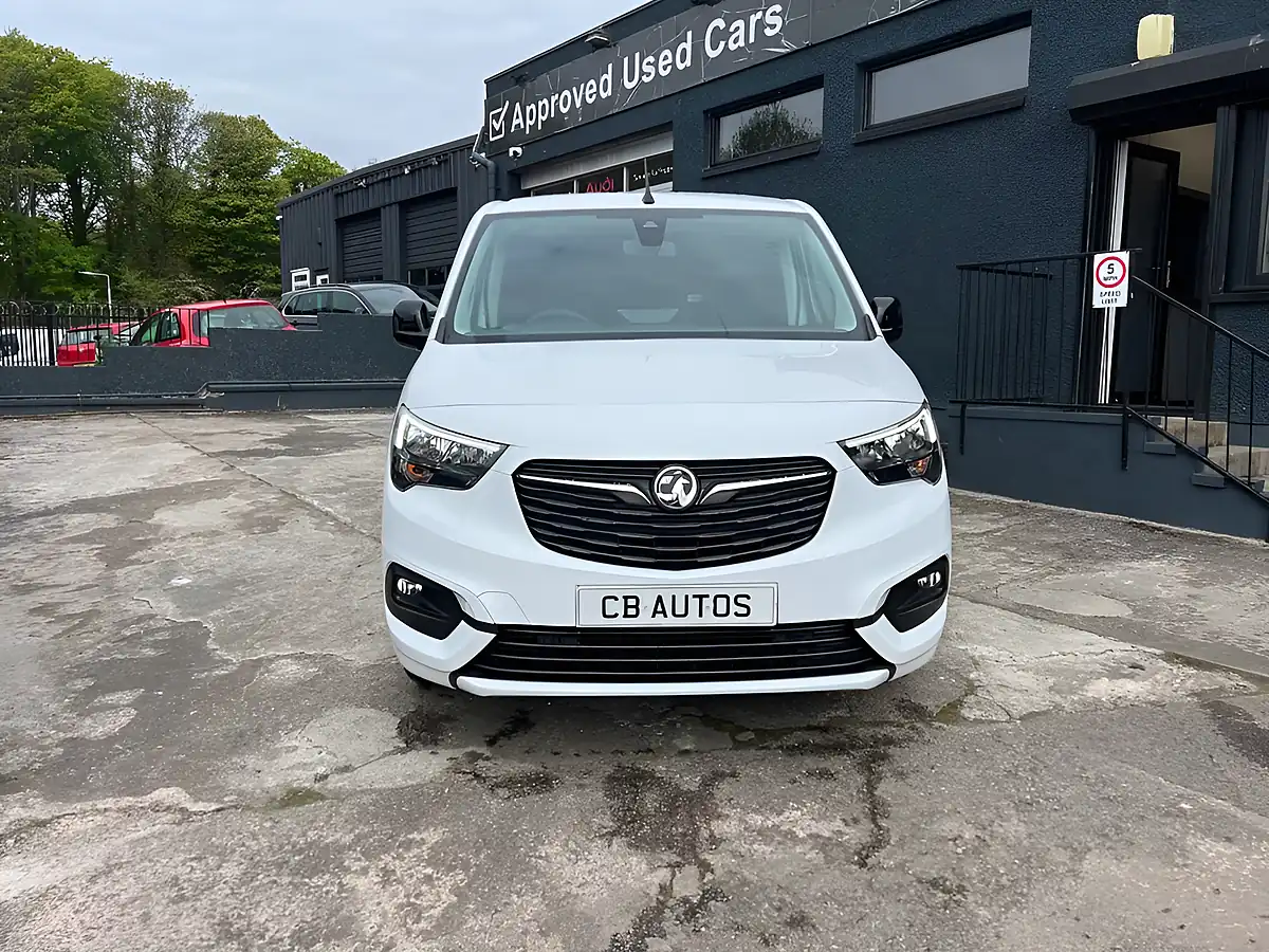 Used 2023 Vauxhall Combo 2300 Pro White - Interior and Exterior details 2