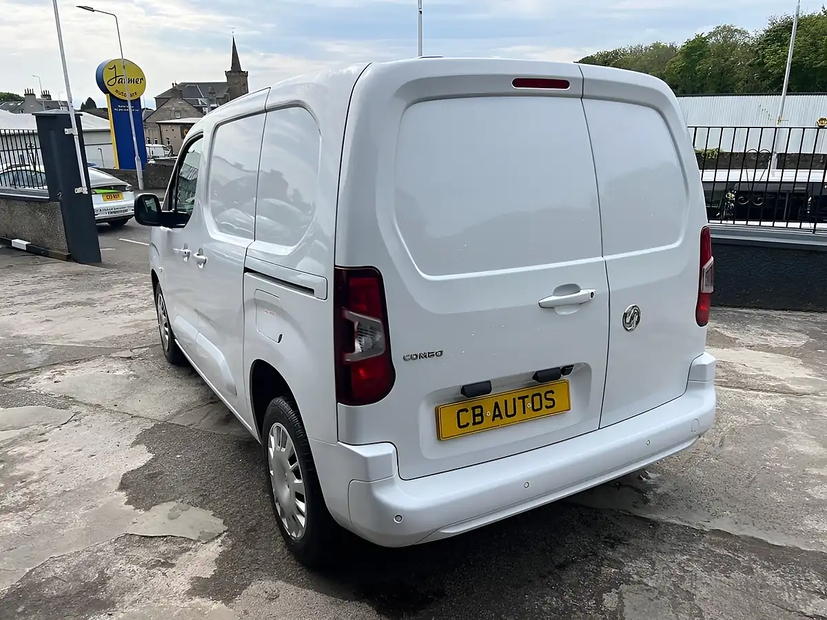 Used 2023 Vauxhall Combo 2300 Pro White - Interior and Exterior details 6
