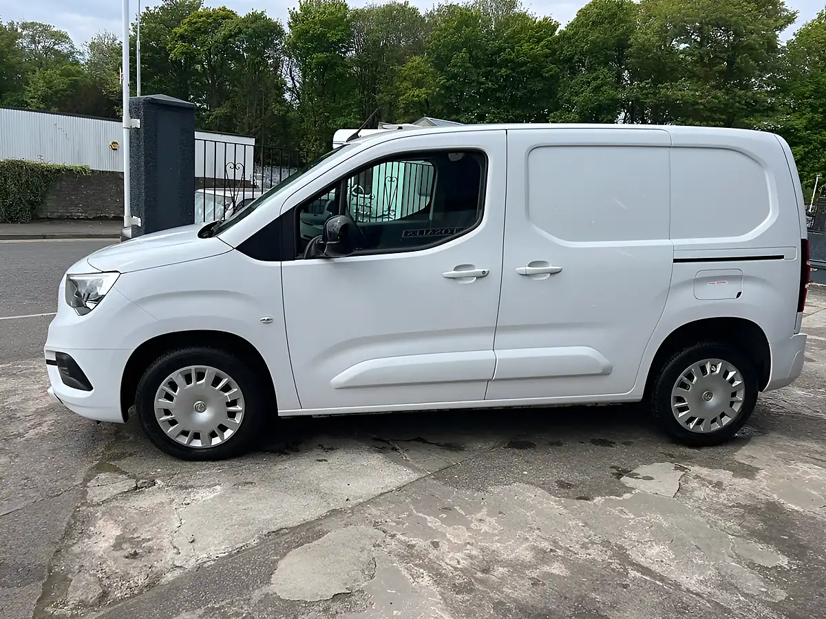 Used 2023 Vauxhall Combo 2300 Pro White - Interior and Exterior details 7