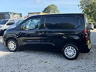 Used 2023 Vauxhall Combo Cargo Pro L1 H1 (swb) Black - Interior and Exterior details 9