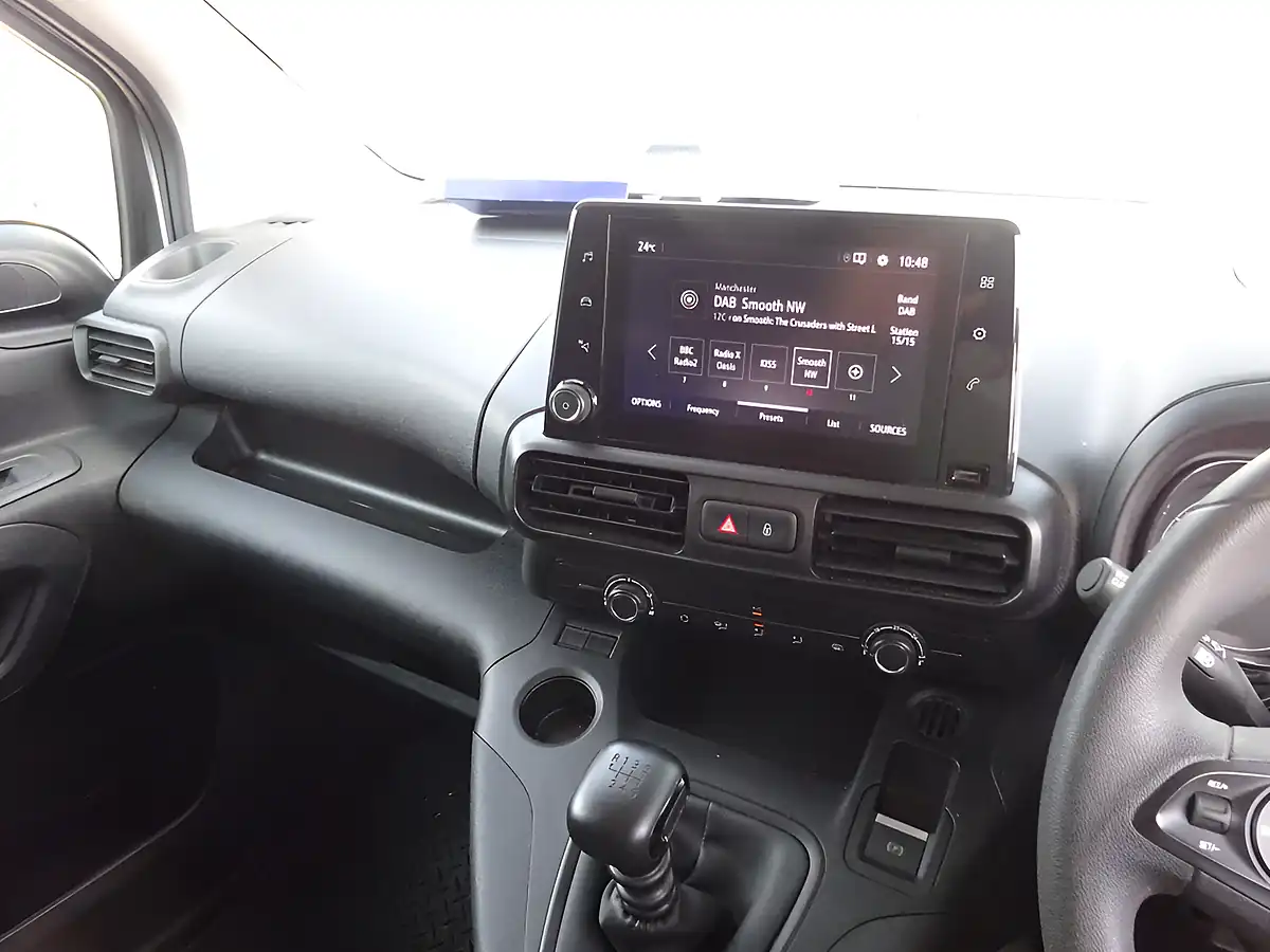 Used 2023 Vauxhall Combo Cargo Pro L1 H1 (swb) White - Interior and Exterior details 11