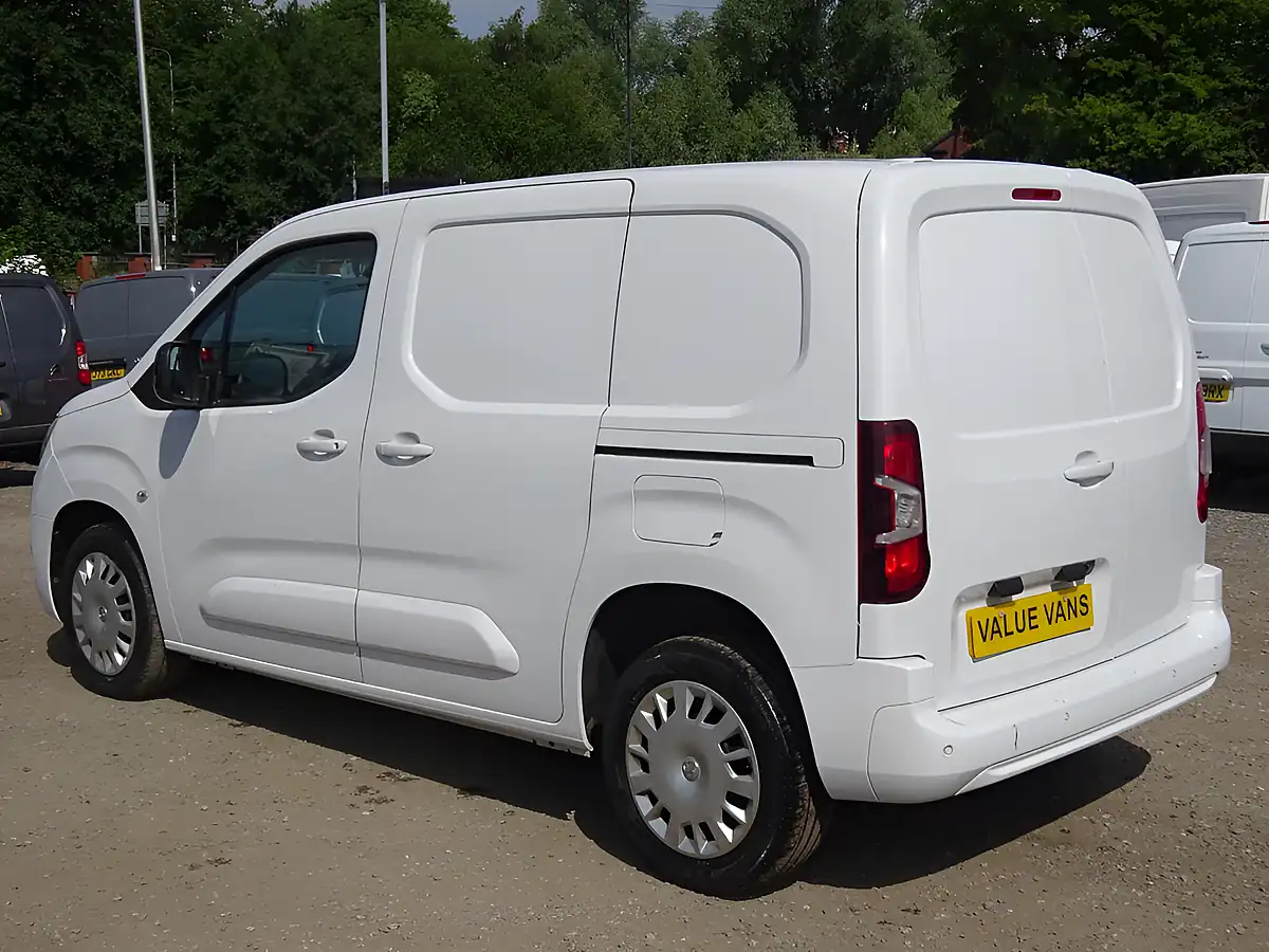 Used 2023 Vauxhall Combo Cargo Pro L1 H1 (swb) White - Interior and Exterior details 12