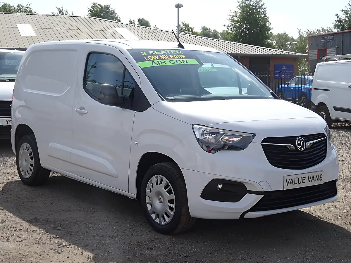 Used 2023 Vauxhall Combo Cargo Pro L1 H1 (swb) White - Interior and Exterior details 5