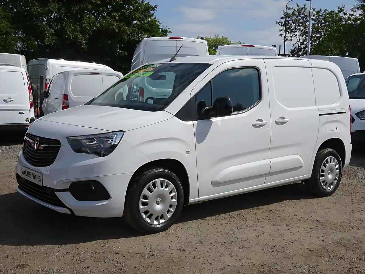 Used 2023 Vauxhall Combo Cargo Pro L1 H1 (swb) White - Interior and Exterior details 6