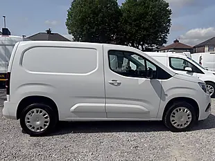 Used 2023 Vauxhall Combo Cargo Pro L1 H1 (swb) White - Interior and Exterior details 12