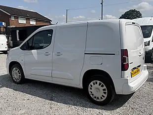 Used 2023 Vauxhall Combo Cargo Pro L1 H1 (swb) White - Interior and Exterior details 8