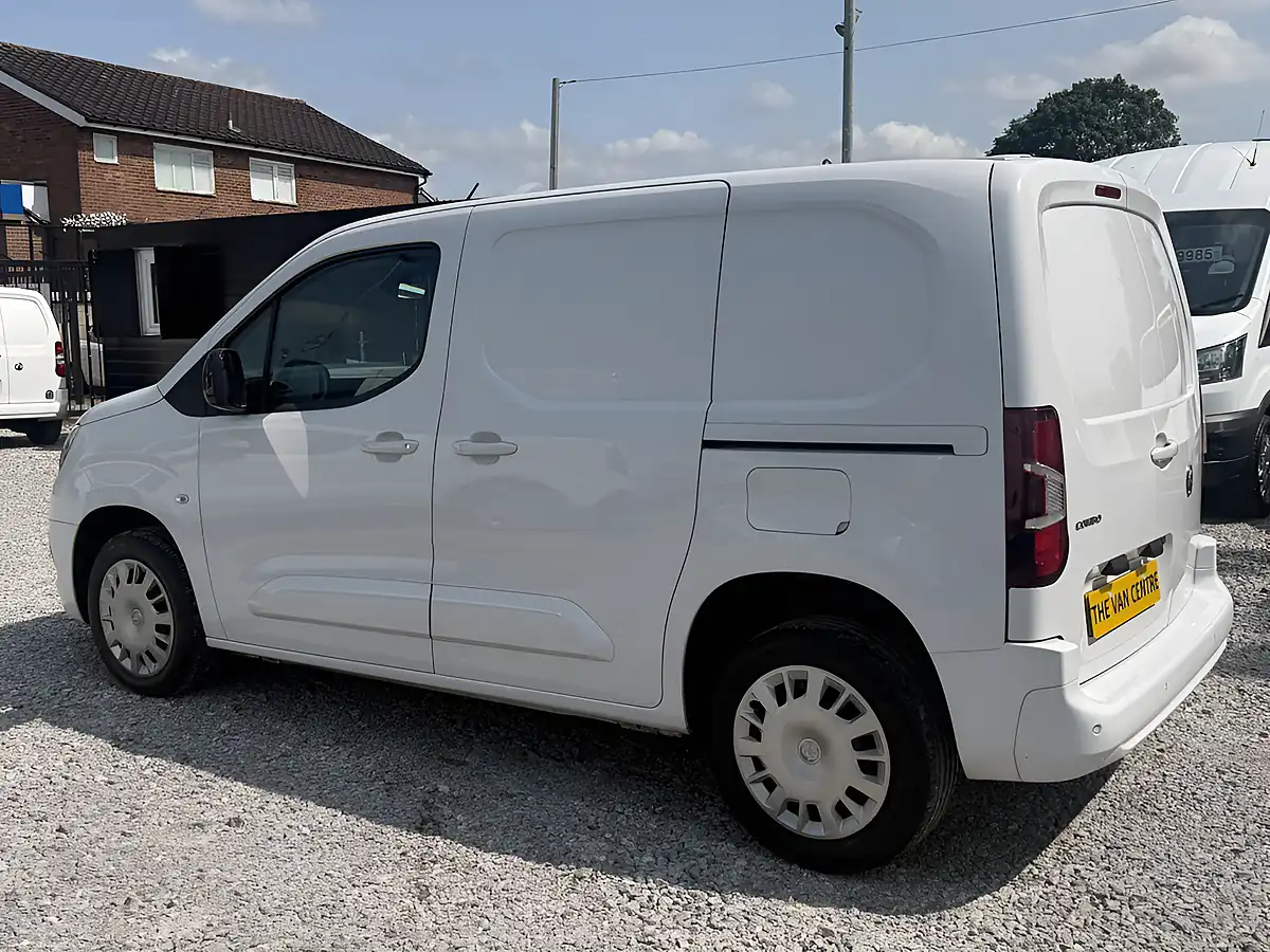 Used 2023 Vauxhall Combo Cargo Pro L1 H1 (swb) White - Interior and Exterior details 8