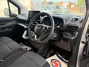 Used 2023 Vauxhall Combo Cargo Pro L2 H1 Grey - Interior and Exterior details 4