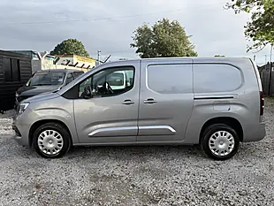 Used 2023 Vauxhall Combo Cargo Pro L2 H1 Grey - Interior and Exterior details 8
