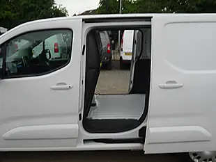 Used 2023 Vauxhall Combo Cargo Pro L2 H1 (lwb) White - Interior and Exterior details 18