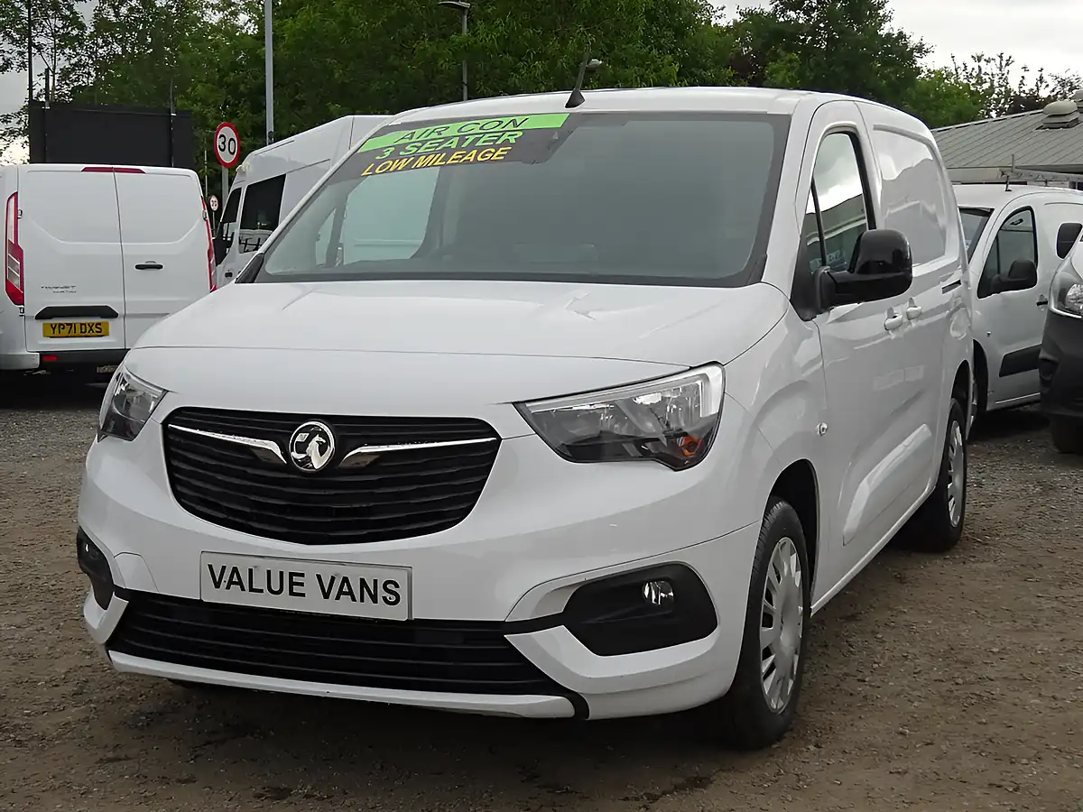 Used 2023 Vauxhall Combo Cargo Pro L2 H1 (lwb) White - Interior and Exterior details 5